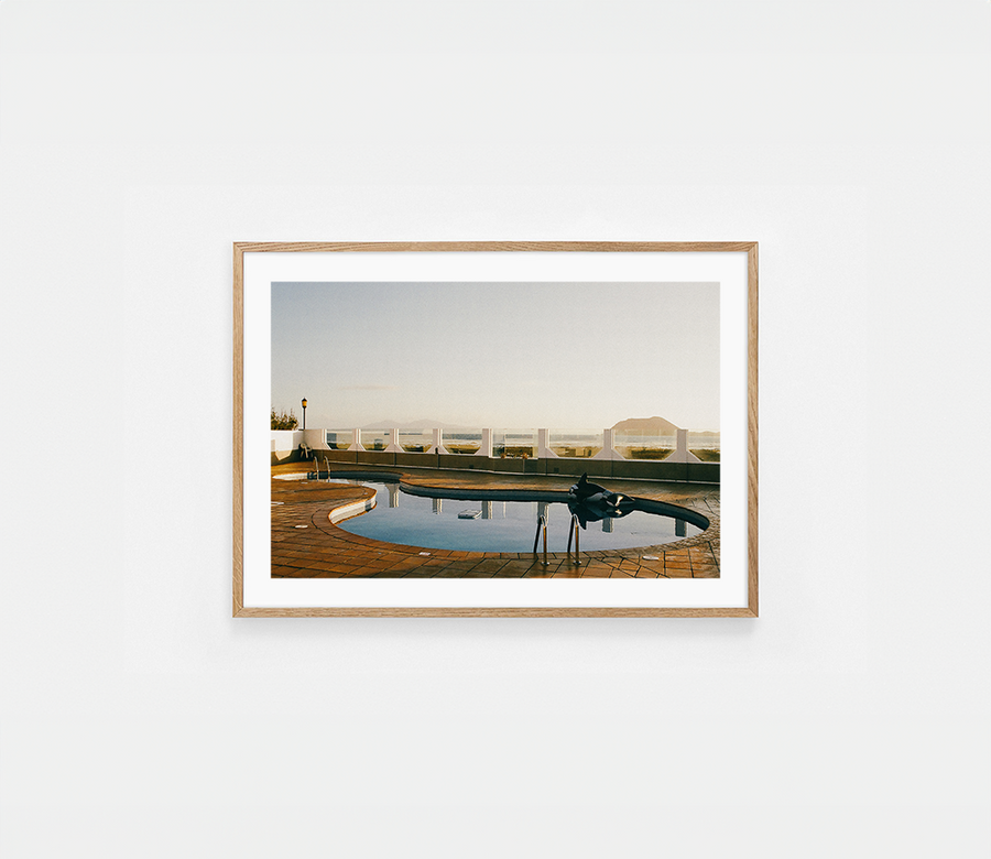 Lonely orca — Photography art print by Helena Vereycken | Buy wall art online | Decollective