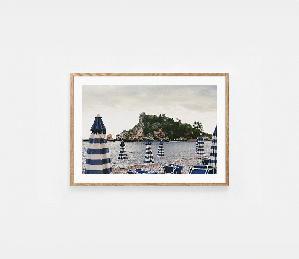 Parasol Isola Bella Art Print | Helena Vereycken x decollective