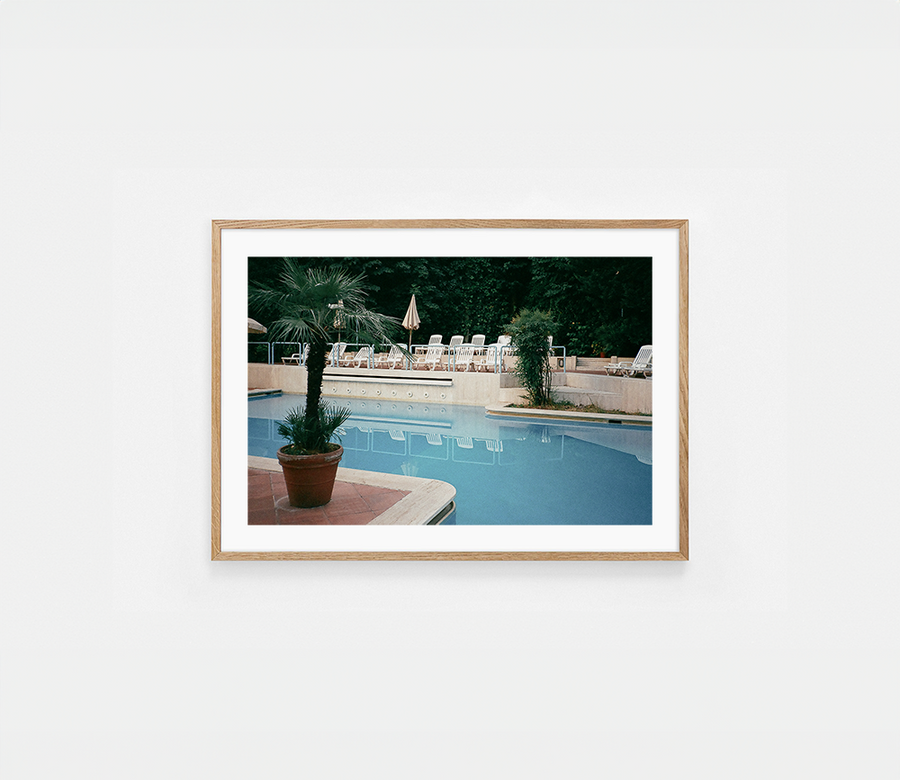 Piscina Roma — Photography art print by Helena Vereycken | Buy wall art online | Decollective